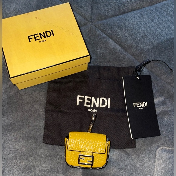 Fendi Preloved EarPod holder 100% authentic color is yellow with silver hardware - Picture 1 of 9